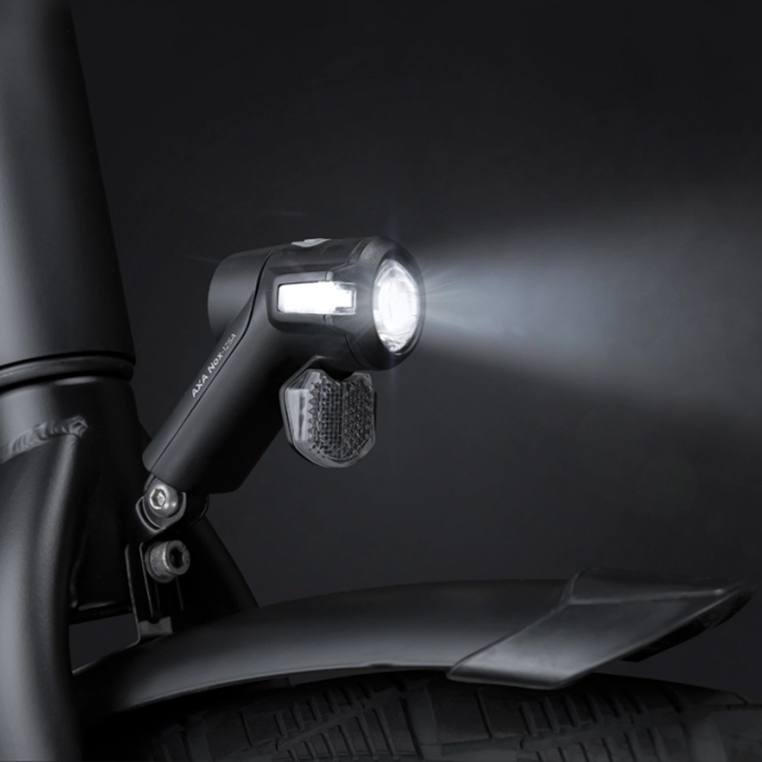 AXA koplamp Nox Sport